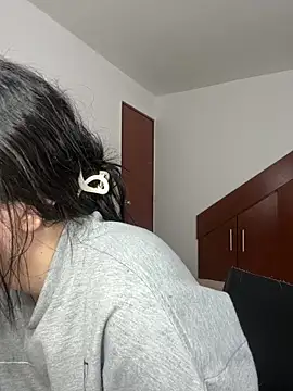 Snapshot of Selena_Roa chatting on February 11, 2026, 4:23 pm Selena Roa online show from February 11, 2026, 4:23 pm