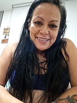 viviana-sexi online show from April 13, 2026, 5:35 am