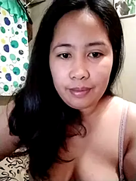 Snapshot of Creamy_Pussycat28 chatting on October 22, 2025, 9:25 pm Creamy Pussycat28 online show from October 22, 2025, 9:25 pm