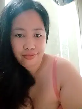 Snapshot of Creamy_Pussycat28 chatting on November 12, 2025, 9:36 pm Creamy Pussycat28 online show from November 12, 2025, 9:36 pm