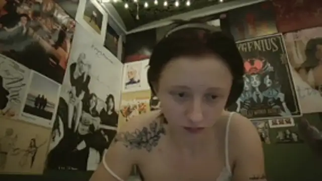 kutekiwi online show from December 21, 2025, 5:25 am