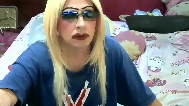 horni4luv online show from February 4, 2026, 9:53 pm