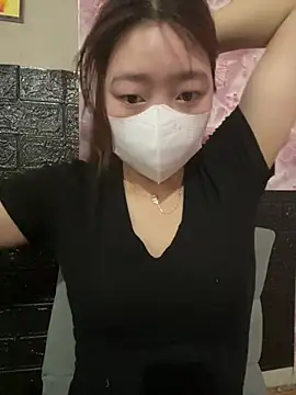 kitty-20x online show from June 5, 2026, 2:51 am