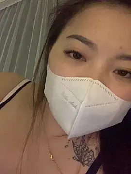 helo-kitty online show from March 28, 2026, 2:27 pm