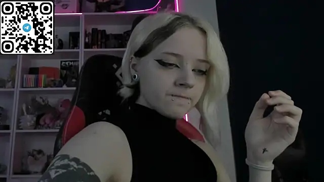 Holy Mistress S online show from May 10, 2026, 8:41 am