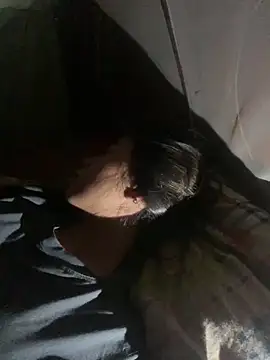 ninixinh online show from October 27, 2025, 7:40 pm