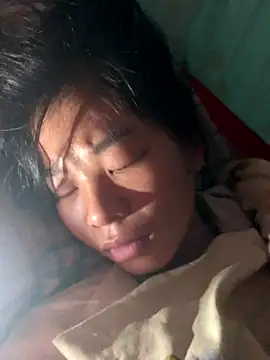 ninixinh online show from October 28, 2025, 11:07 pm