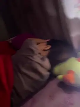 ninixinh online show from October 29, 2025, 3:25 pm