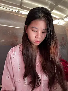 ninixinh online show from December 19, 2025, 2:29 am