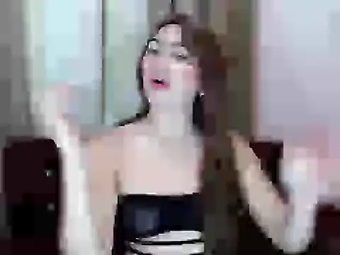 Snapshot of Felicity_lux chatting on April 13, 2026, 4:07 am Felicity lux online show from April 13, 2026, 4:07 am