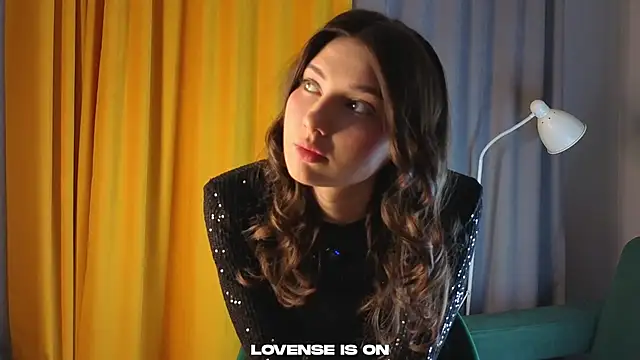 Snapshot of KateCahee chatting on January 17, 2026, 1:21 am KateCahee online show from January 17, 2026, 1:21 am