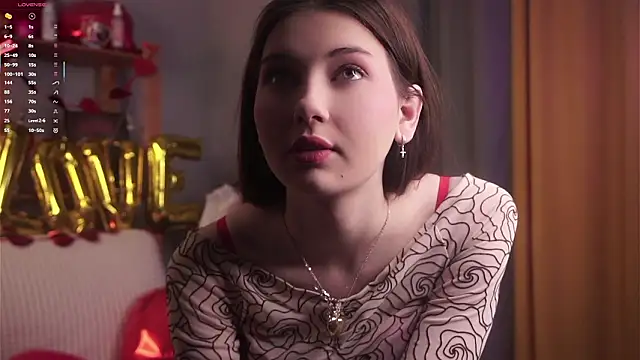 Snapshot of KateCahee chatting on February 14, 2026, 1:24 am KateCahee online show from February 14, 2026, 1:24 am