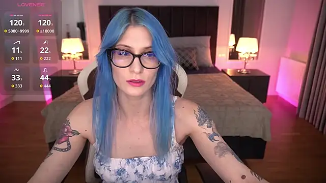 Snapshot of CassaBlaze chatting on May 6, 2026, 10:04 pm CassaBlaze online show from May 6, 2026, 10:04 pm