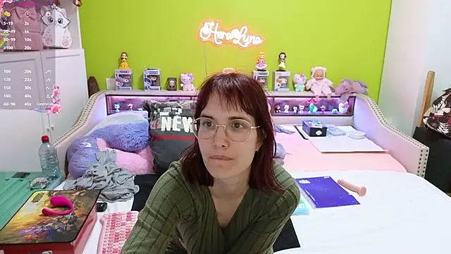  HeraLuna  online show from February 2, 2026, 10:08 pm