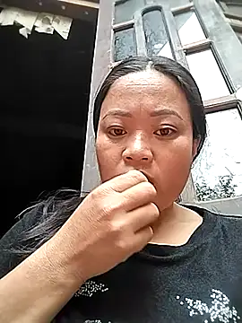 Nadia-a online show from October 22, 2025, 2:23 am