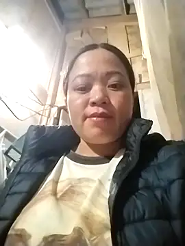 Nadia-a online show from November 4, 2025, 2:10 am