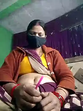 Snapshot of QRESABABY chatting on December 3, 2025, 5:26 am QRESABABY online show from December 3, 2025, 5:26 am