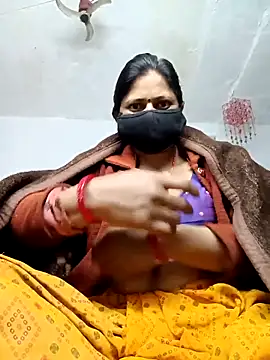 Snapshot of QRESABABY chatting on December 13, 2025, 10:37 pm QRESABABY online show from December 13, 2025, 10:37 pm