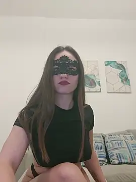 DeepLongHot online show from December 14, 2025, 9:52 pm