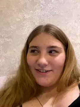 Emily Sweety   online show from November 9, 2025, 7:12 pm