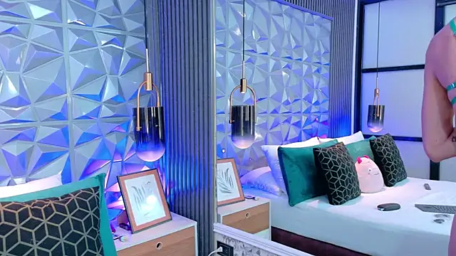 AdelineJhones online show from April 22, 2026, 3:02 pm