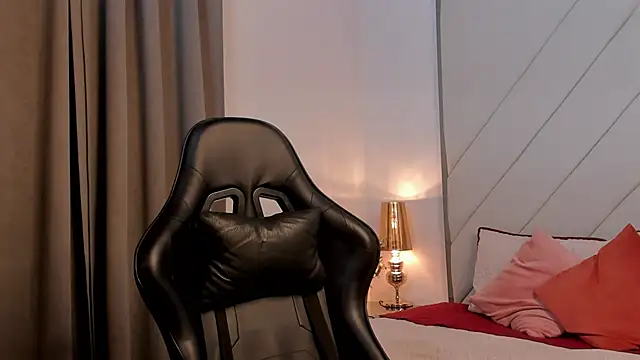 JACKSON STIFLER online show from April 17, 2026, 1:47 pm