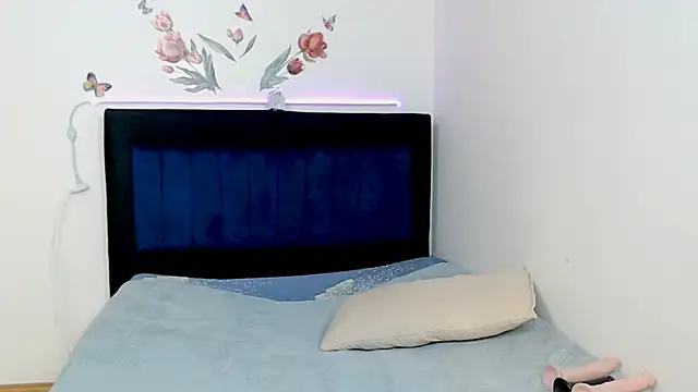 Snapshot of BRYXS1 chatting on April 24, 2026, 7:49 pm BRYXS1 online show from April 24, 2026, 7:49 pm
