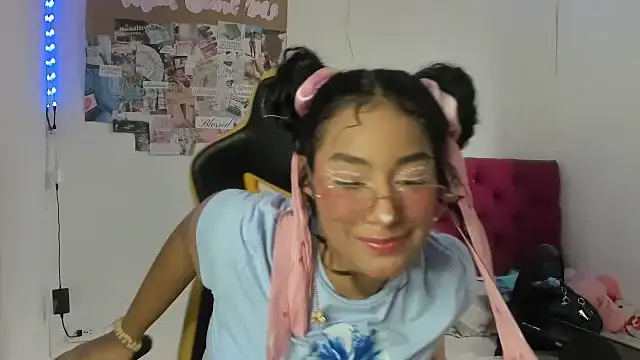 emily stars1 online show from April 9, 2026, 7:41 pm