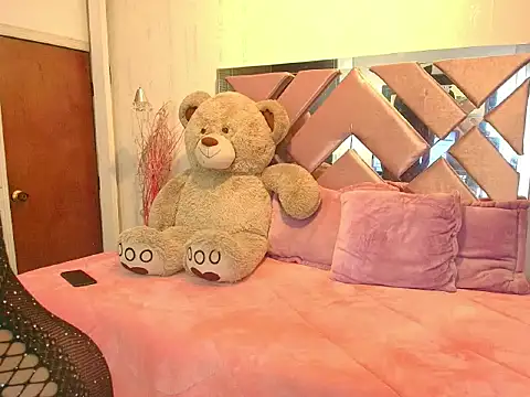 kataleya bella online show from November 18, 2025, 7:51 pm