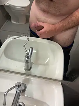 Cannavaro5 online show from October 29, 2025, 3:36 pm