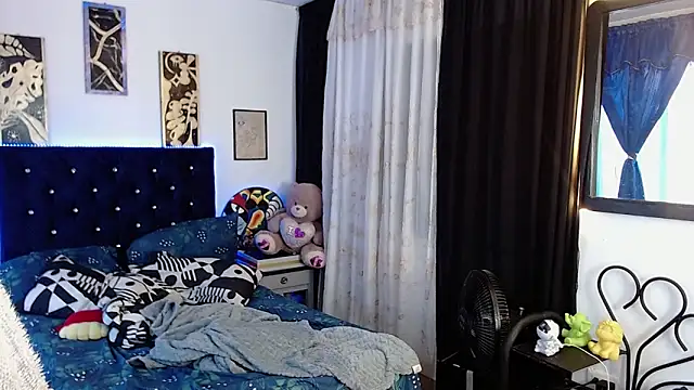 Yorsamm and friends online show from November 15, 2025, 4:14 pm