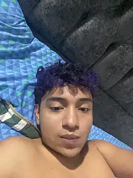 Snapshot of LiamANDJordan chatting on November 17, 2025, 12:16 am LiamANDJordan online show from November 17, 2025, 12:16 am