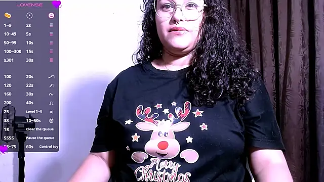 Snapshot of mira_cherry02 chatting on November 17, 2025, 4:40 am mira cherry02 online show from November 17, 2025, 4:40 am