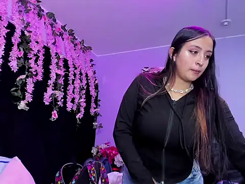 Snapshot of Gabyy_Cooper_ chatting on May 24, 2026, 3:11 am Gabyy Cooper online show from May 24, 2026, 3:11 am