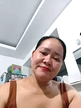 Crazy little thin4uxx online show from October 22, 2025, 9:58 pm