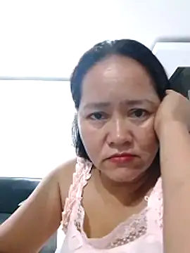 Crazy little thin4uxx online show from October 27, 2025, 9:19 pm