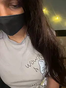 Cute Marina online show from April 10, 2026, 8:35 pm