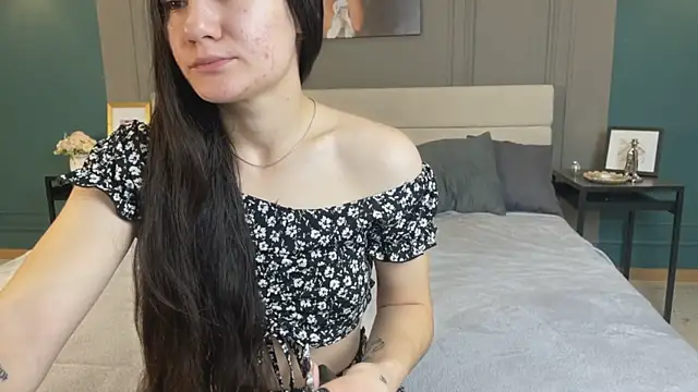 Adele Shy online show from November 17, 2025, 1:11 am