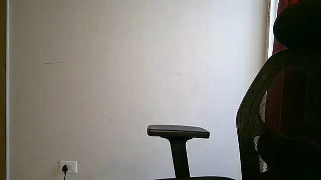 lustyruhh online show from May 3, 2026, 5:24 am