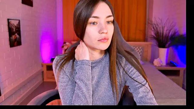 lollyrais online show from April 7, 2026, 1:22 pm