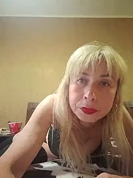 SelinaLovqx online show from July 14, 2026, 9:58 am