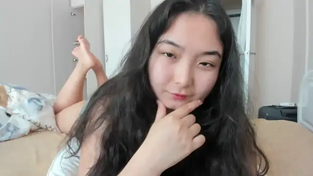 miomyao online show from May 18, 2026, 5:57 am