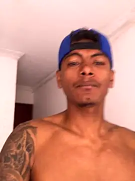 Snapshot of detonador999 chatting on October 23, 2025, 2:38 pm detonador999 online show from October 23, 2025, 2:38 pm