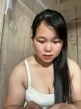 love pusy09 online show from April 3, 2026, 1:09 pm