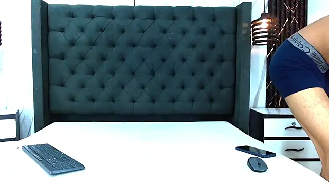 Clarense Bill online show from October 29, 2025, 1:13 pm