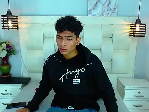 Clarense Bill online show from November 12, 2025, 12:38 pm