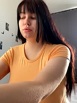 BellaNights online show from November 14, 2025, 7:07 am