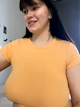 BellaNights online show from November 19, 2025, 7:08 am