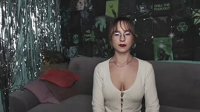 AlishaKellyi online show from November 9, 2025, 5:50 am