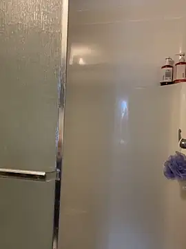 elliepixie online show from March 28, 2026, 3:22 pm